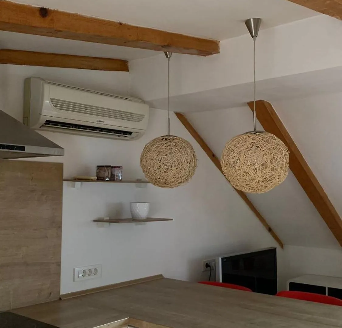 Le Liv On Apartment Rijeka Croatia